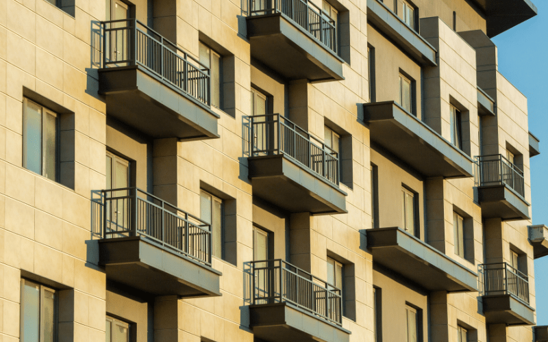 ¿Qué pasa si vivo en una comunidad de vecinos? 