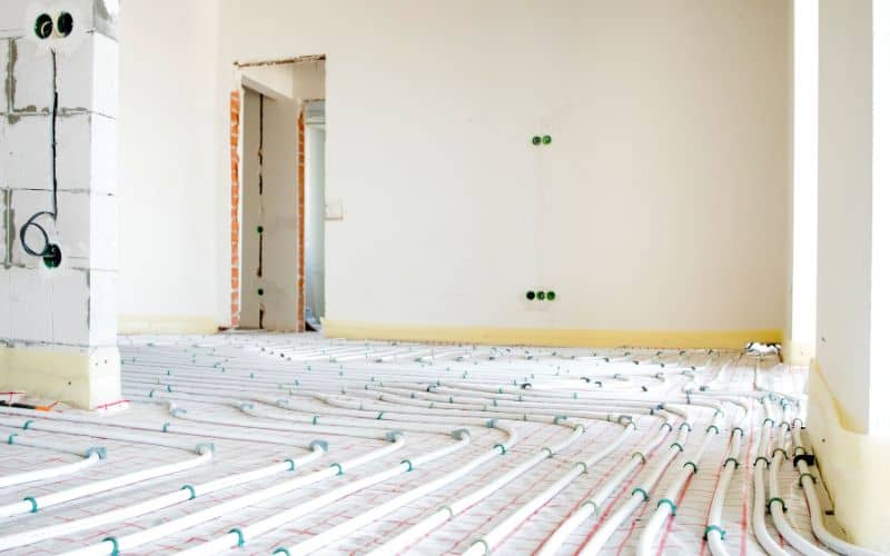 Reformas con suelo radiante: qué tener en cuenta para no encarecer la obra